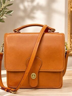 Vintage Coach Willis Bag British Tan Leather Shoulder Bag USA Made